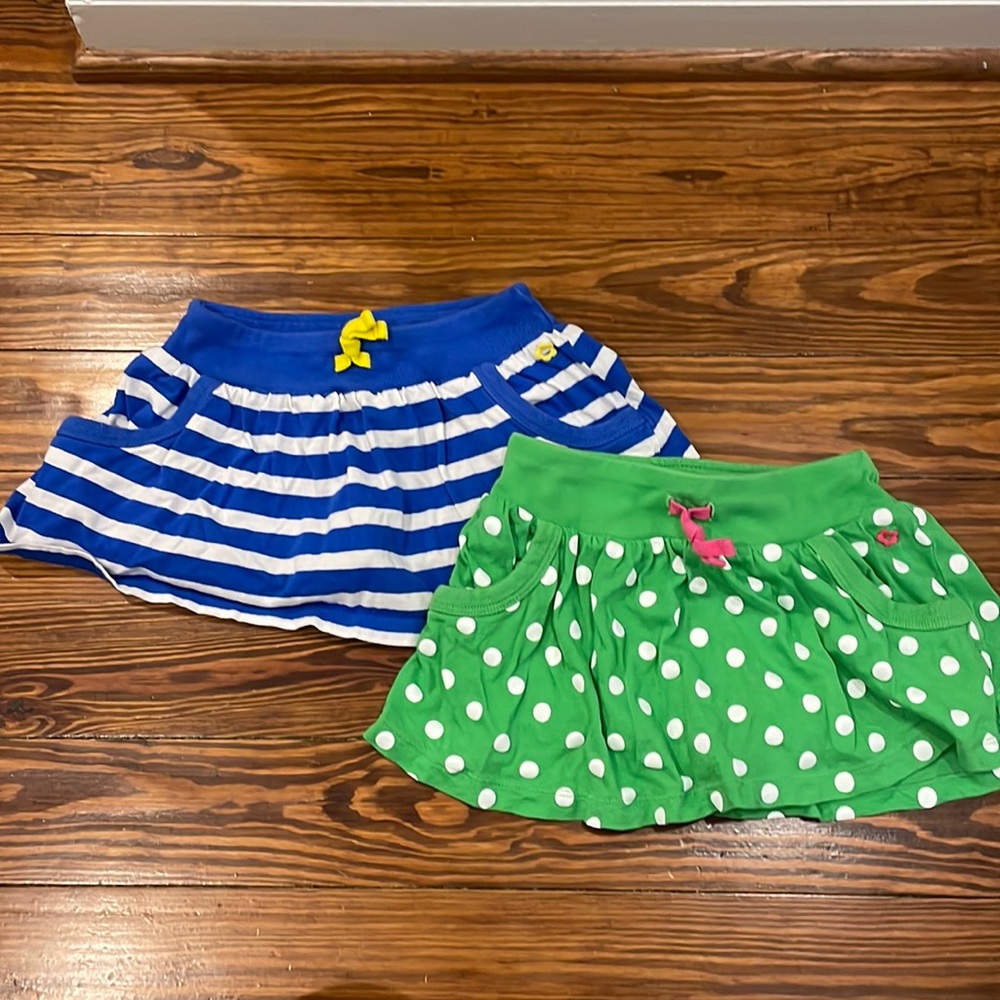 🌈 [Carter’s] Pair of skorts!